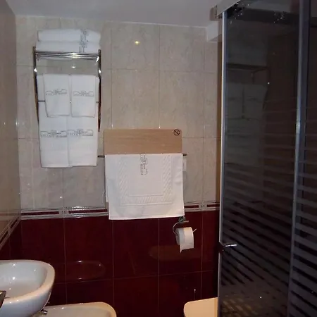 Entrepalacios